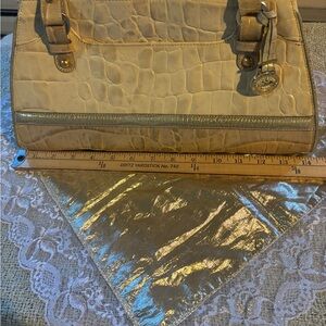Brahmin Cream and Gold Shoulder Bag